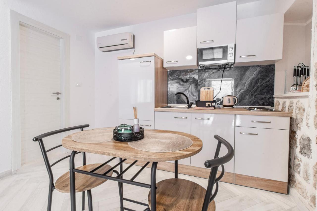 Apartments Florian 로푸드 외부 사진