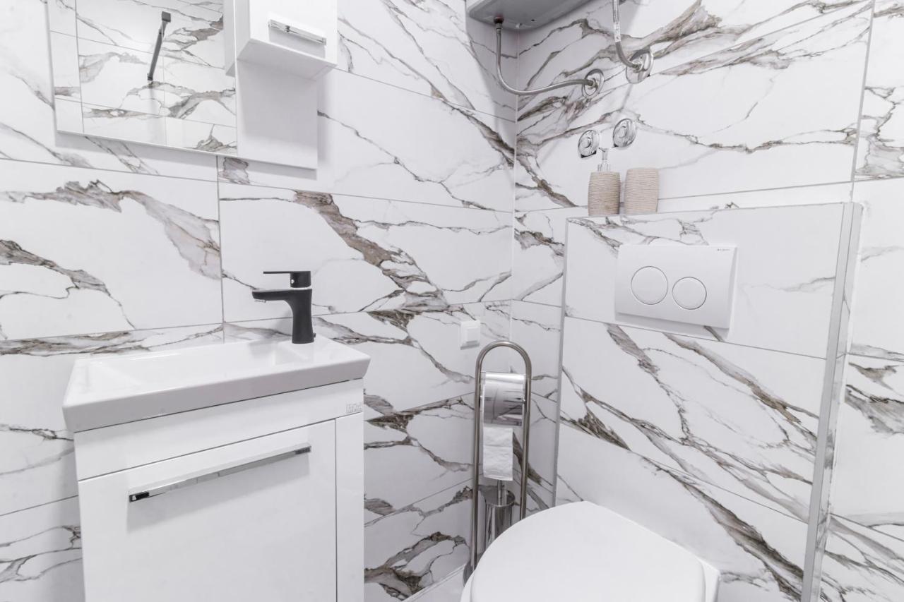 Apartments Florian 로푸드 외부 사진