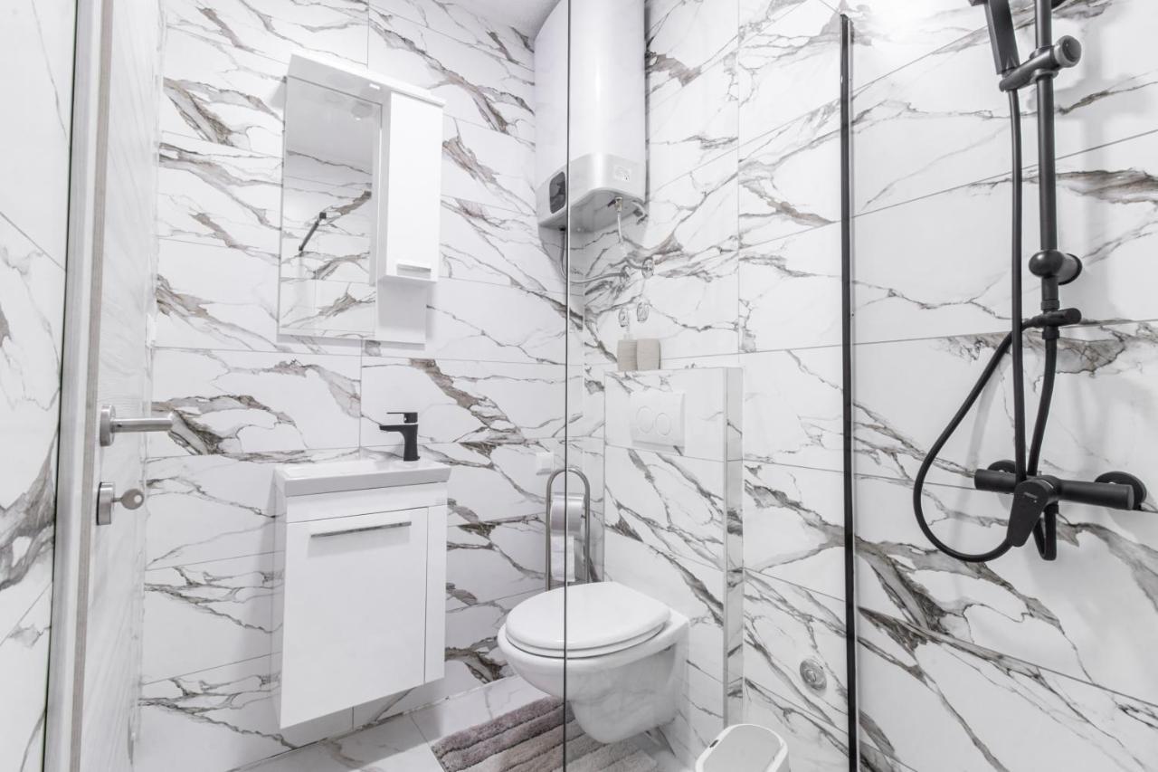 Apartments Florian 로푸드 외부 사진