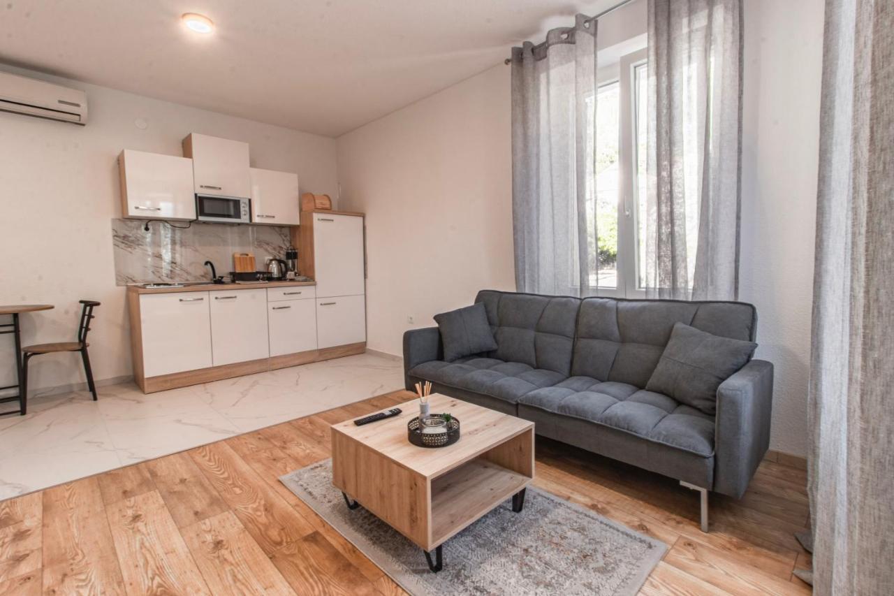 Apartments Florian 로푸드 외부 사진