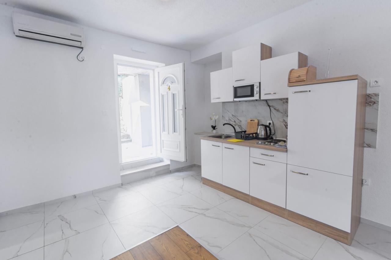 Apartments Florian 로푸드 외부 사진