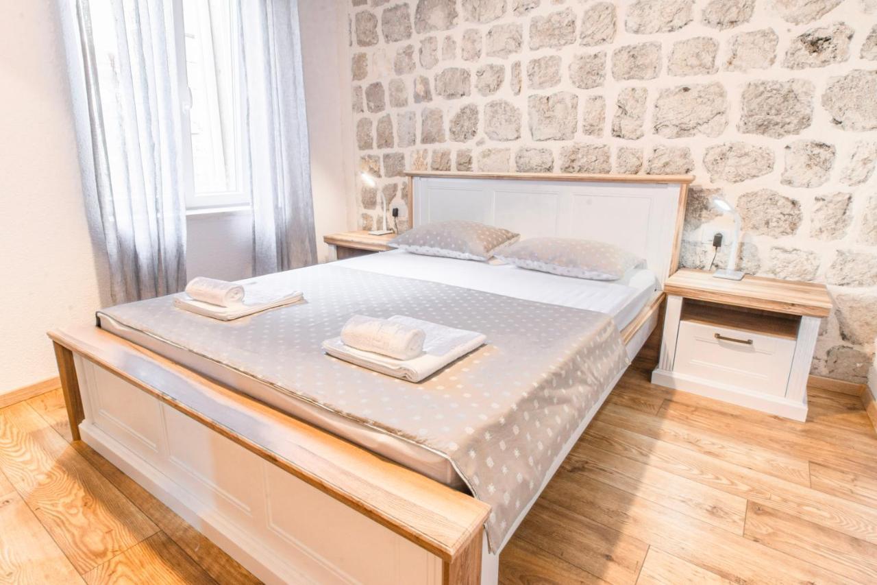 Apartments Florian 로푸드 외부 사진
