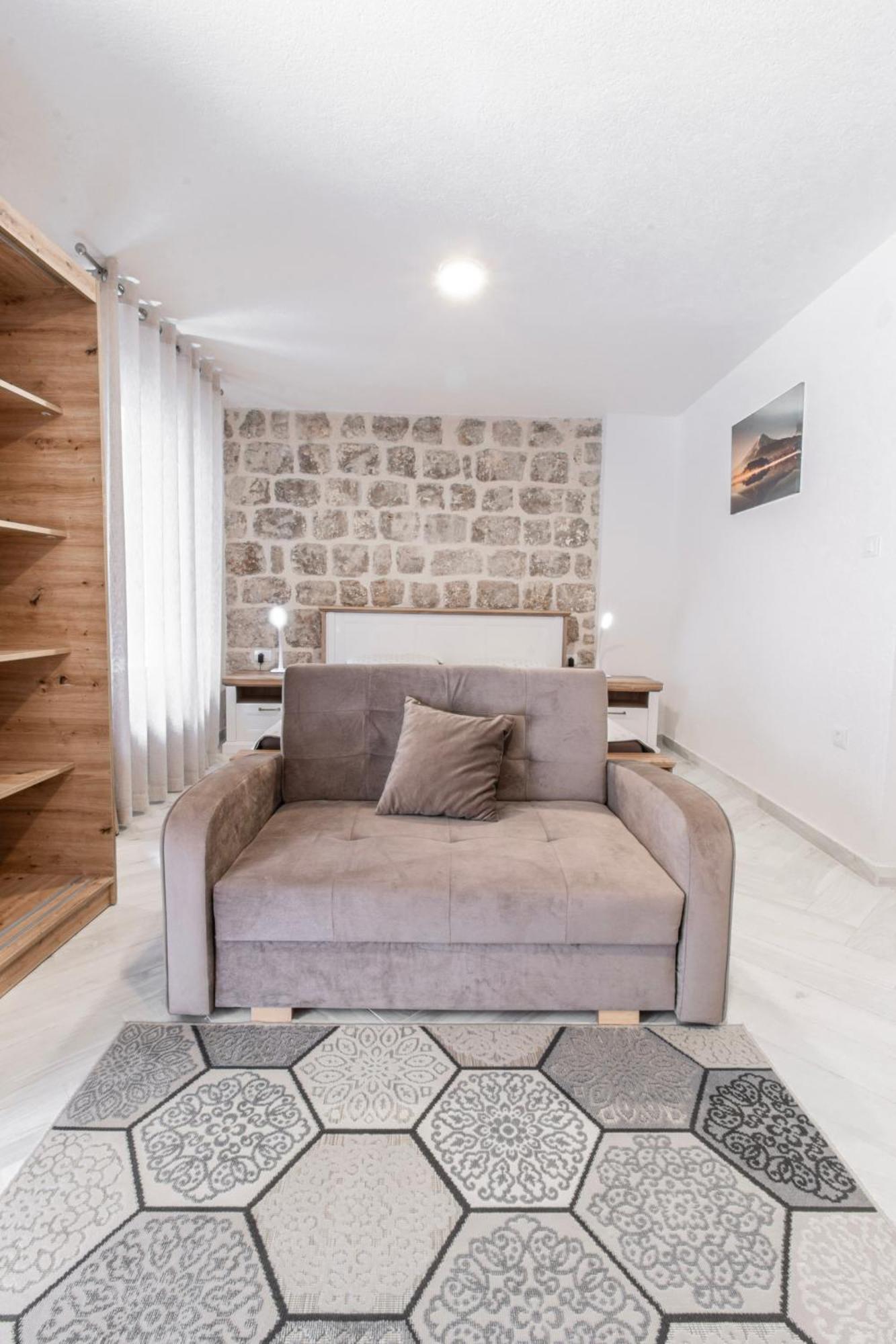 Apartments Florian 로푸드 외부 사진